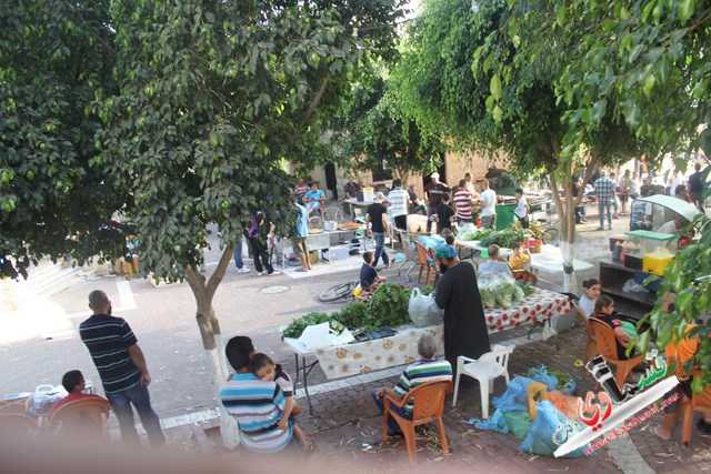 عدسة قسماوي في اليوم الثاني لسوق ميدان ابو بكر   